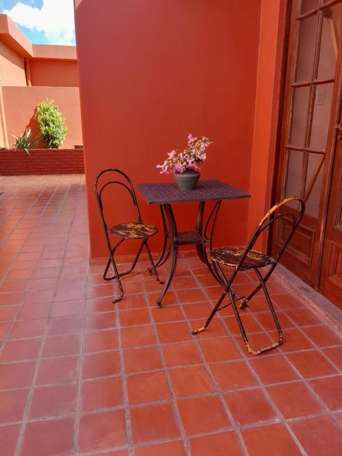 La Escondida, Casa De Huespedes Bed & Breakfast San Antonio de Areco Bagian luar foto
