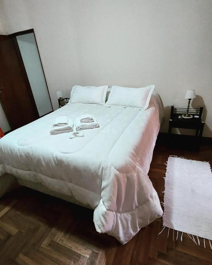 La Escondida, Casa De Huespedes Bed & Breakfast San Antonio de Areco Bagian luar foto