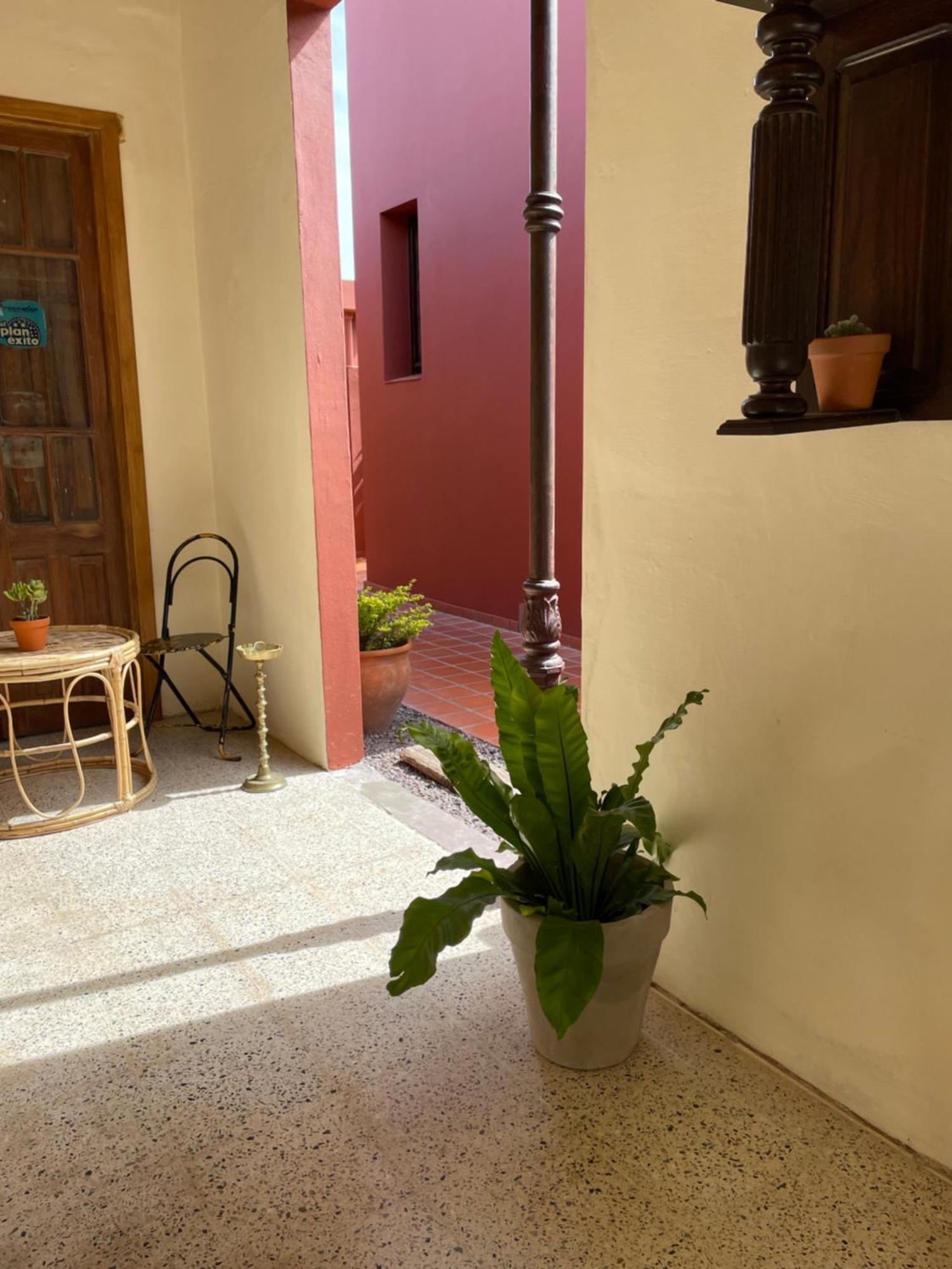 La Escondida, Casa De Huespedes Bed & Breakfast San Antonio de Areco Bagian luar foto