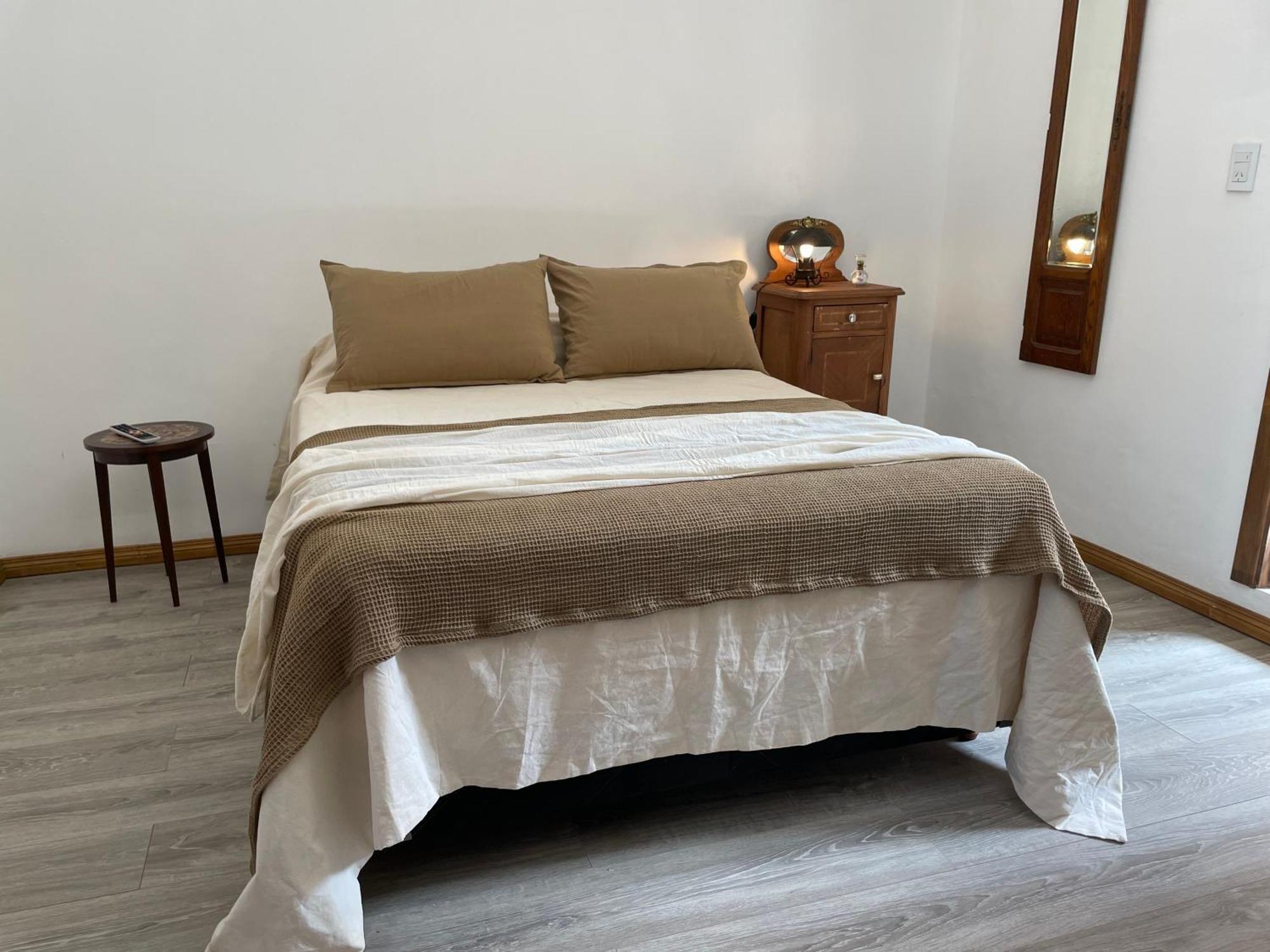 La Escondida, Casa De Huespedes Bed & Breakfast San Antonio de Areco Bagian luar foto